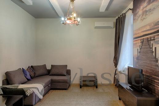 Bright studio apartment, Moscow - apartment by the day