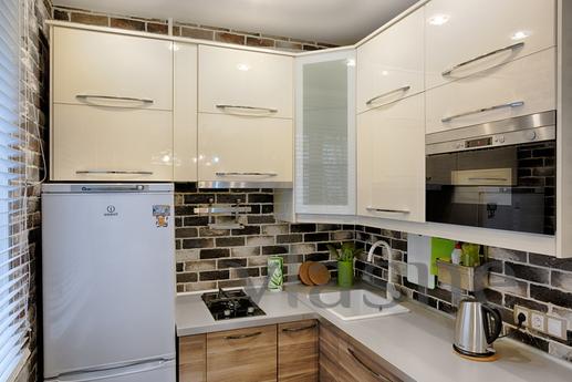 Bright studio apartment, Moscow - apartment by the day