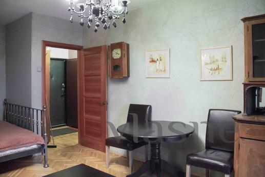 Spacious apartment, Moscow - apartment by the day