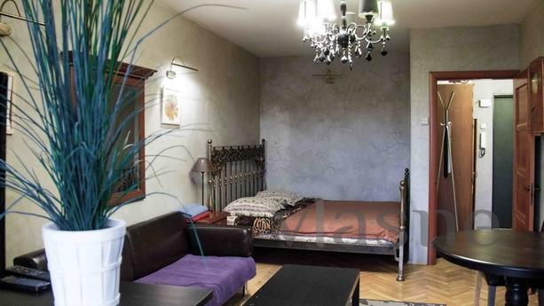 Spacious apartment, Moscow - apartment by the day