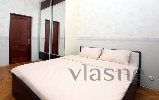 Bright two-bedroom apartment, Moscow - apartment by the day