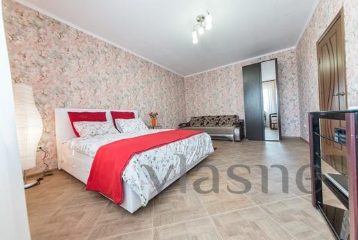 1 bedroom apartment on the Kubanskaya St, Krasnodar - apartment by the day