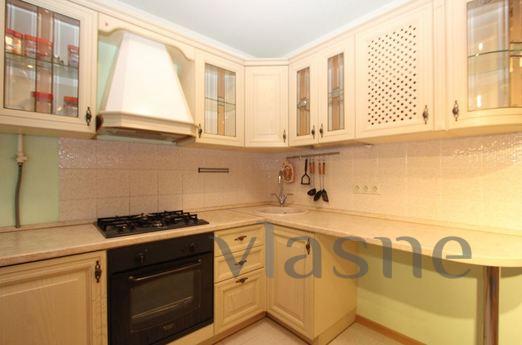 The apartment is in the heart of the cit, Krasnodar - apartment by the day