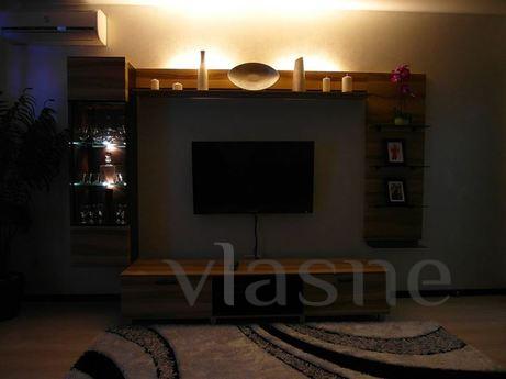 apartment is in the center of the city, Krasnodar - apartment by the day