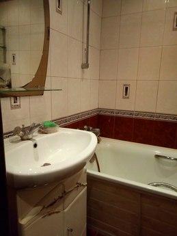 2 bedroom apartment near the metro, Saint Petersburg - apartment by the day