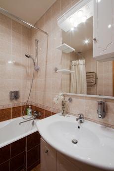 apartment near the metro, Saint Petersburg - apartment by the day