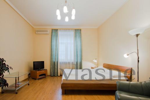 apartment near the metro, Saint Petersburg - apartment by the day