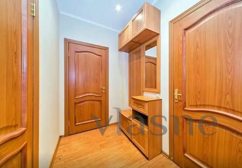 Luxury apartments in the metro, Saint Petersburg - apartment by the day