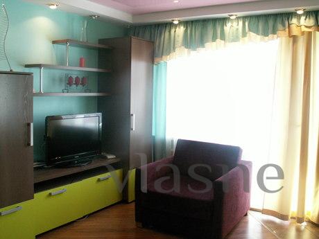 Beautiful bright studio near the Railway, Novosibirsk - apartment by the day