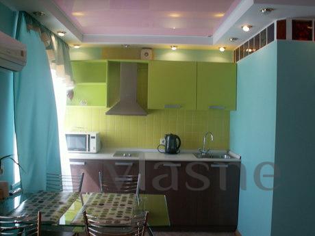 Beautiful bright studio near the Railway, Novosibirsk - apartment by the day