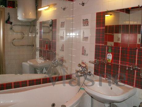Beautiful bright studio near the Railway, Novosibirsk - apartment by the day