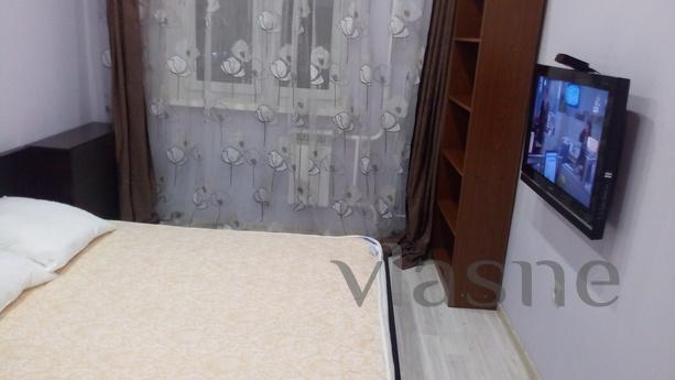 Cool apartment near Auchan, Tyumen - apartment by the day