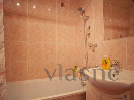 Rent 1-th apartment on the day, the nigh, Yekaterinburg - apartment by the day