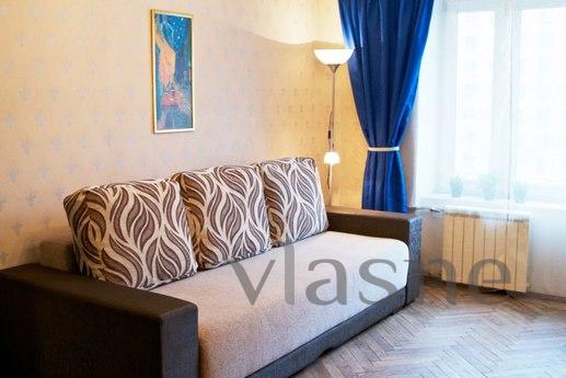 Rent a cozy one-bedroom apartment 100 meters from the Moscow