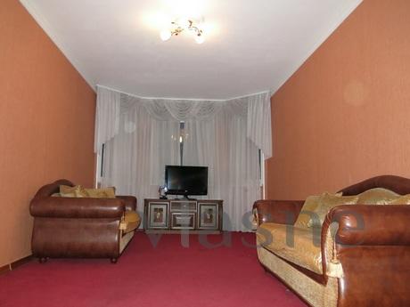 Modern, luxurious, cozy two-bedroom apartment near the metro