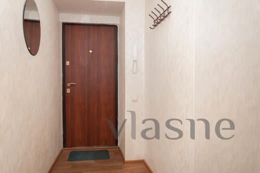 Marin Dom na Malysheva, 120, Yekaterinburg - apartment by the day