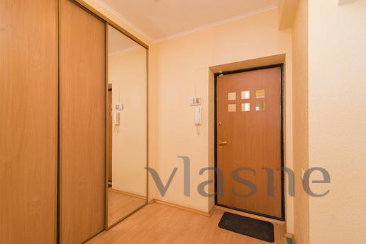 Marin Dom na Lunacharskogo, 171, Yekaterinburg - apartment by the day