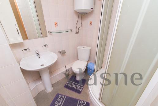 Marin Dom na Lunacharskogo, 171, Yekaterinburg - apartment by the day