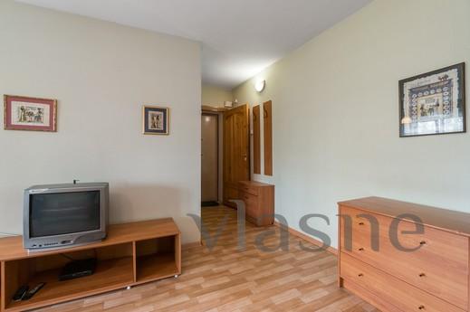 Marin Dom na Lunacharskogo, 50, Yekaterinburg - apartment by the day