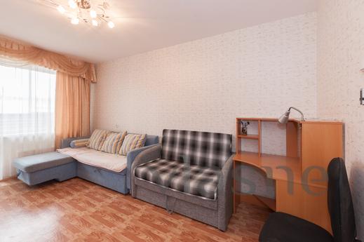 Marin Dom na Mendeleeva 31, Yekaterinburg - apartment by the day