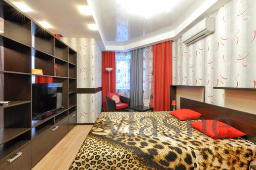 Marin Dom na Surikova, 53a, Yekaterinburg - apartment by the day