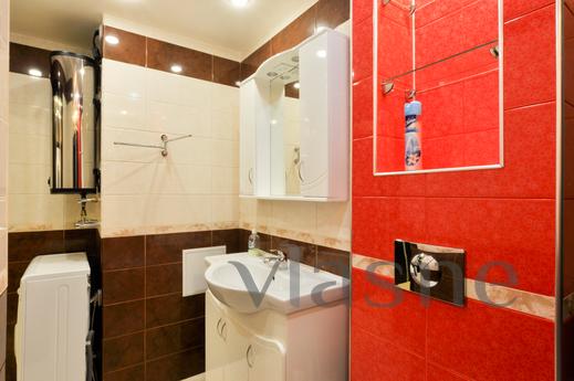Marin Dom na Schorsa 103, Yekaterinburg - apartment by the day