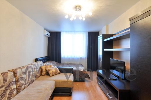 Marin Dom na Schorsa 103, Yekaterinburg - apartment by the day