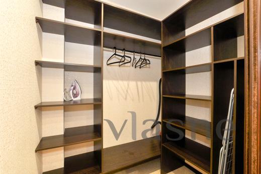 Marin Dom na Surikova, 53a, Yekaterinburg - apartment by the day