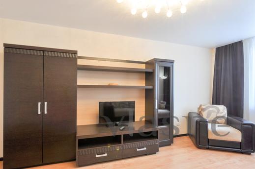 Marin Dom na Schorsa 103, Yekaterinburg - apartment by the day