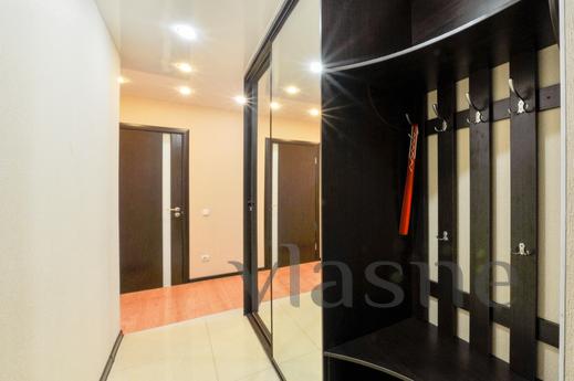 Marin Dom na Schorsa 103, Yekaterinburg - apartment by the day