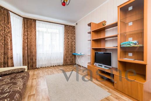 One bedroom apartment in the heart, Kazan - apartment by the day