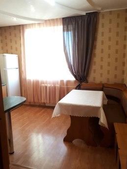 Cozy apartment on Marx!, Novosibirsk - apartment by the day