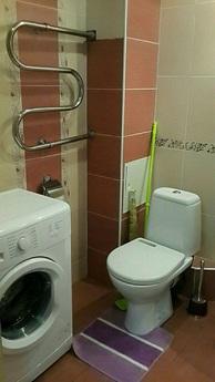 Clean, not smoked, 4 beds, Novosibirsk - apartment by the day