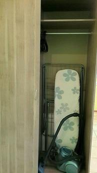 Clean, not smoked, 4 beds, Novosibirsk - apartment by the day