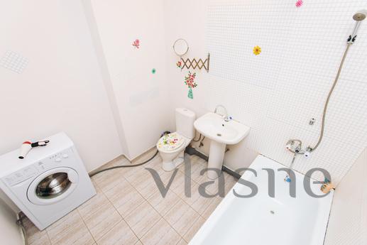 Apartment near the metro Geological, Yekaterinburg - apartment by the day