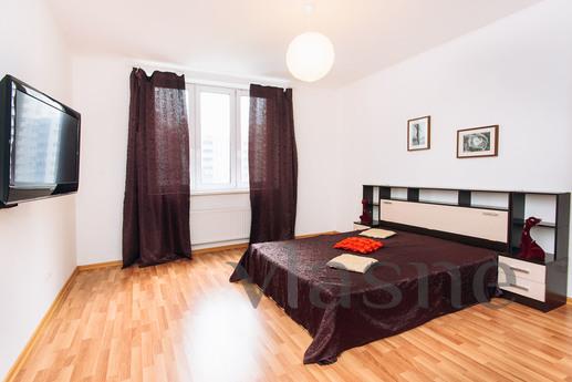 For a day, hour one-room apartment with a good repair in the