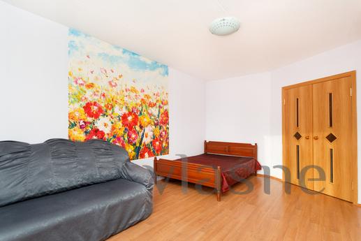 1-bedroom apartment, Center, Yekaterinburg - apartment by the day