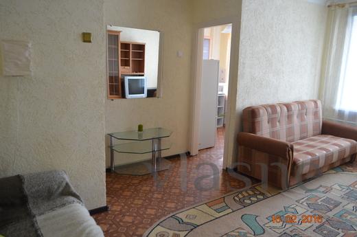 Clean, bright, apartment, Novosibirsk - apartment by the day
