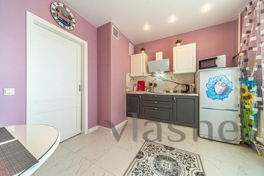 1 kkv near the metro Komendantsky prospe, Saint Petersburg - apartment by the day
