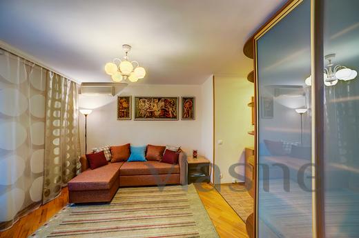 2-room apartment on Yakimanka, Moscow - apartment by the day