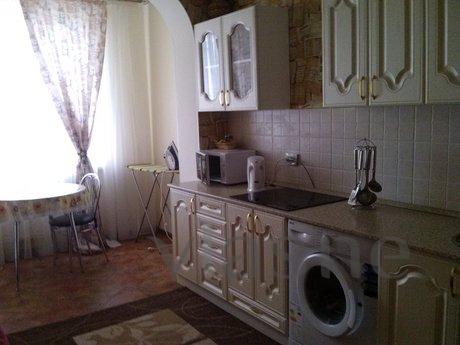 Modern apartment in Krasnodar, Krasnodar - apartment by the day