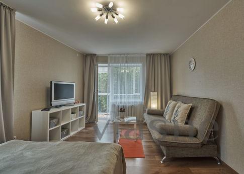 One bedroom apartment in the center, Perm - apartment by the day