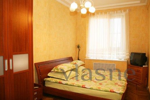 3 bedroom apartment in the center daily, Moscow - apartment by the day
