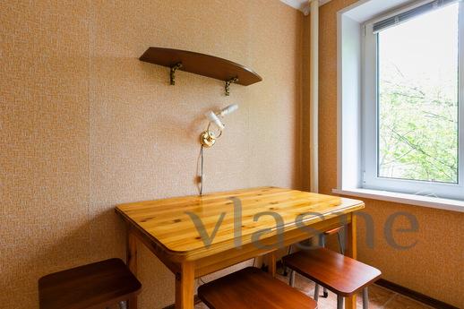 2 bedroom apartment  Sevastopol Avenue, Moscow - apartment by the day