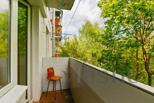 2 bedroom apartment  Sevastopol Avenue, Moscow - apartment by the day
