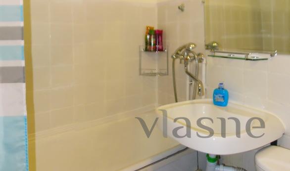 The apartment is next to Metro Warsaw, Moscow - apartment by the day