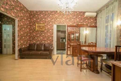 Comfortable apartment in the center!, Moscow - apartment by the day