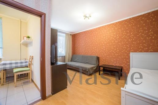 Comfortable apartment near the subway, Moscow - apartment by the day