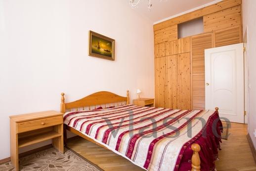Apartments in St. Isaac's Cathedral, Saint Petersburg - apartment by the day