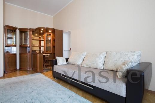Apartments in St. Isaac's Cathedral, Saint Petersburg - apartment by the day